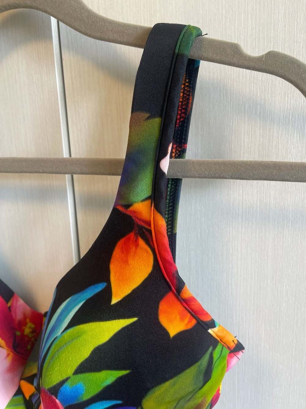 Miraclesuit Floral Ruched One-Piece Swimsuit Size 12 - Picture 3 of 7